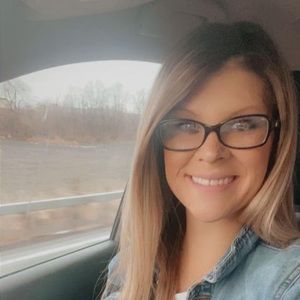 Meet your Posher, Kelli